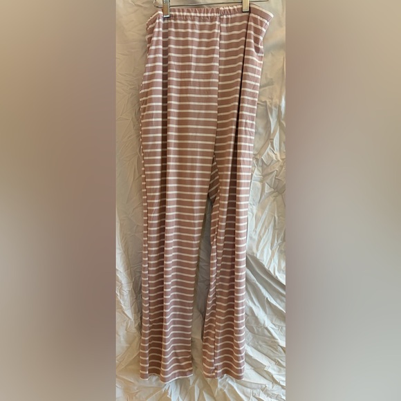 Elegant Striped 3 piece Postpartum Pajama set- tank, pants, and robe - Picture 6 of 8